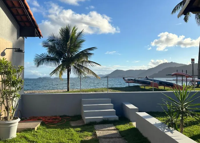 Suíte 101- Espaço Praia Aptos Angra dos Reis